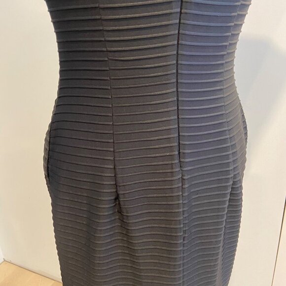 Maggy London Black Sleeveless V-Neck Bodycon Dress Size 12 Polyester & Spandex - Picture 8 of 16